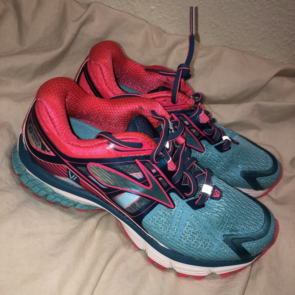 Brooks “Ravena” running shoe